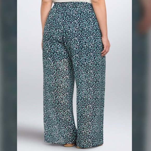 Torrid Chiffon Pull On Wide Leg Pants with Side Slide Floral Women Plus size 0X - Picture 6 of 7